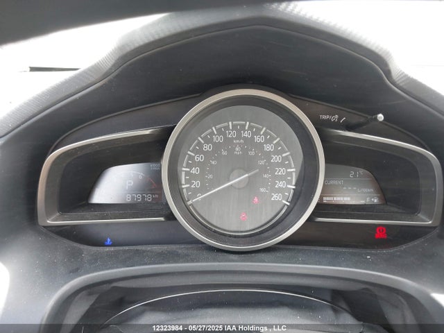 JM1BN1U79H1118108 Mazda pe