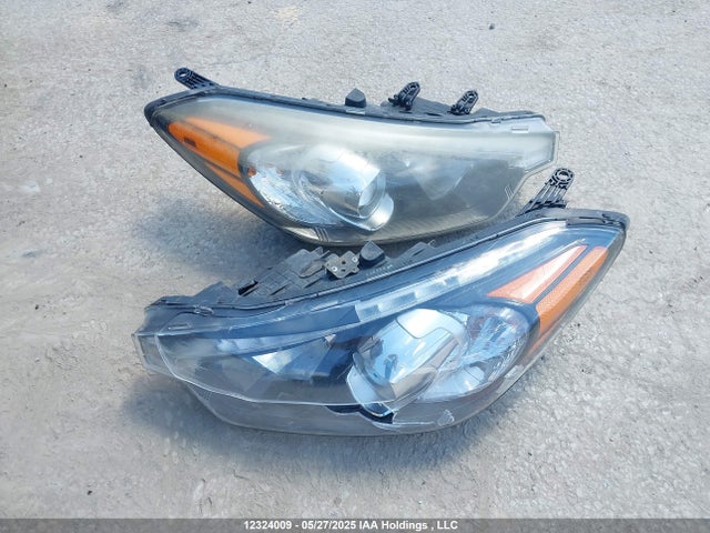 12324009 :رقم المزاد ، KNAFX4A86E5076461 vin ، 2014 Kia Forte Ex مزاد بيع