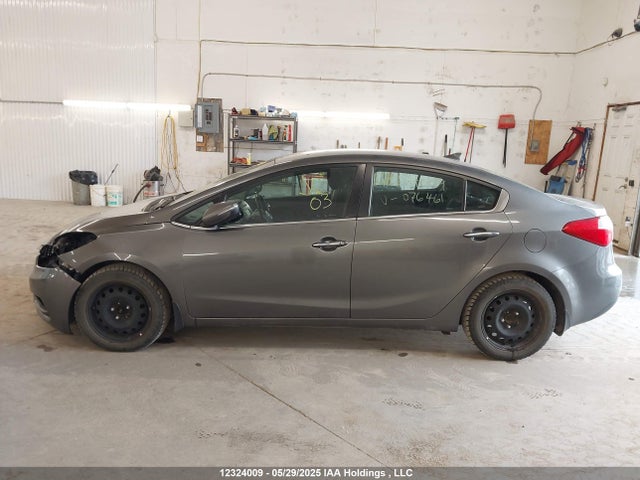 12324009 :رقم المزاد ، KNAFX4A86E5076461 vin ، 2014 Kia Forte Ex مزاد بيع