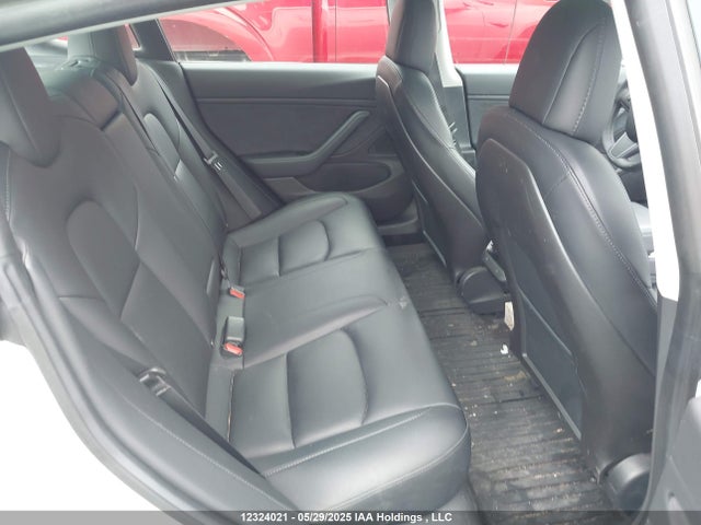 5YJ3E1EAXKF428023 Tesla MODEL 3