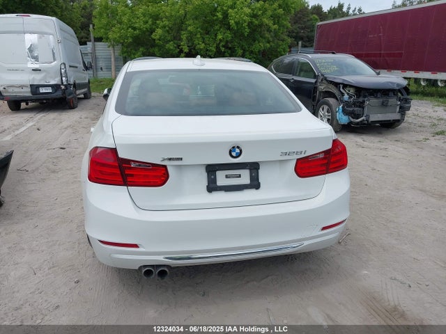 WBA3B3C53FJ985491 BMW 328I