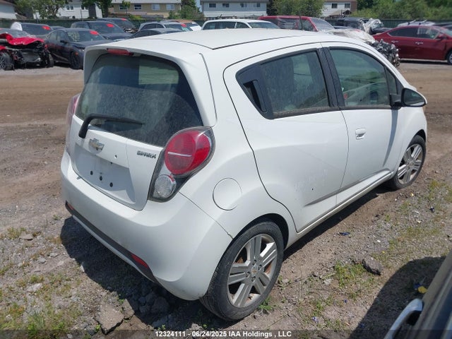 Chevrolet ll0 2014 KL8CB6S90EC551355 Image 4