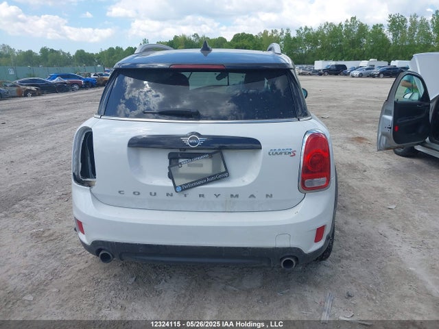 Mini Countryman Cooper S 2019 WMZYT5C5XK3E62813 Image 17