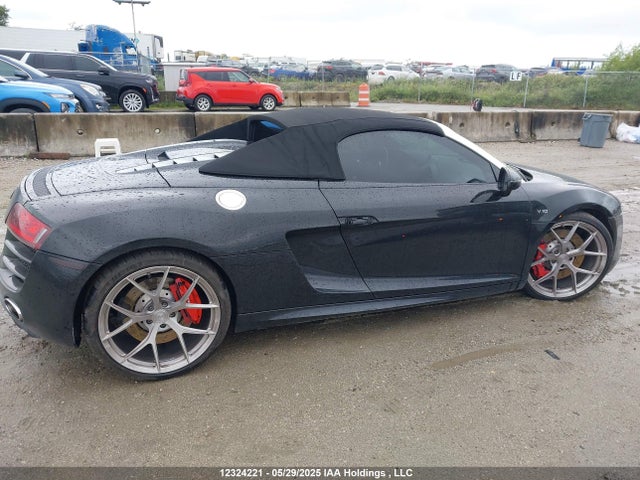 2011 Audi R8 5.2 Quattro მანქანა იყიდება აუქციონზე, vin: WUAVNAFG8BN000421, აუქციონის ნომერი: 12324221