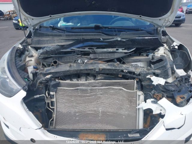 KM8JT3AF9FU076331 Hyundai TUCSON GLS