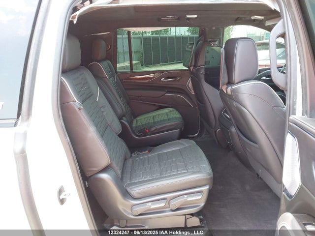 Cadillac l87 2023 1GYS4RKL9PR246733 Image 8