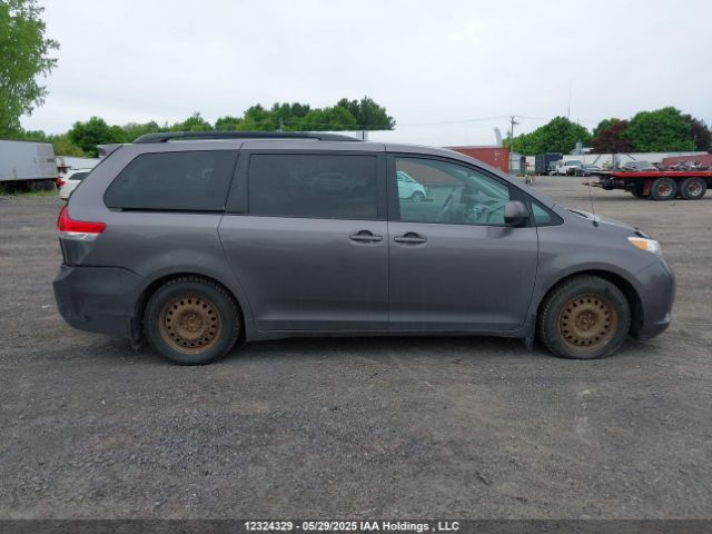 5TDKK3DC3ES468298 Toyota SIENNA LE