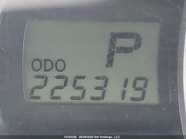 5TDKK3DC3ES468298 Toyota SIENNA LE