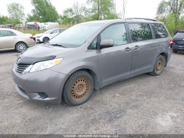 5TDKK3DC3ES468298 Toyota SIENNA LE