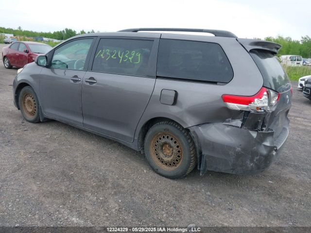 5TDKK3DC3ES468298 Toyota SIENNA LE