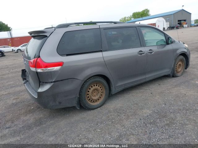 5TDKK3DC3ES468298 Toyota SIENNA LE
