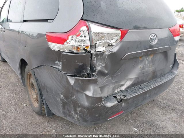 5TDKK3DC3ES468298 Toyota SIENNA LE