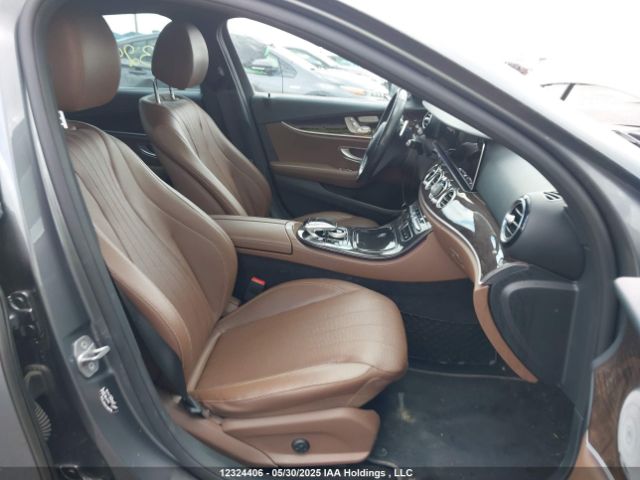 WDDZF4KB1HA127461 Mercedes-Benz E 300 4matic