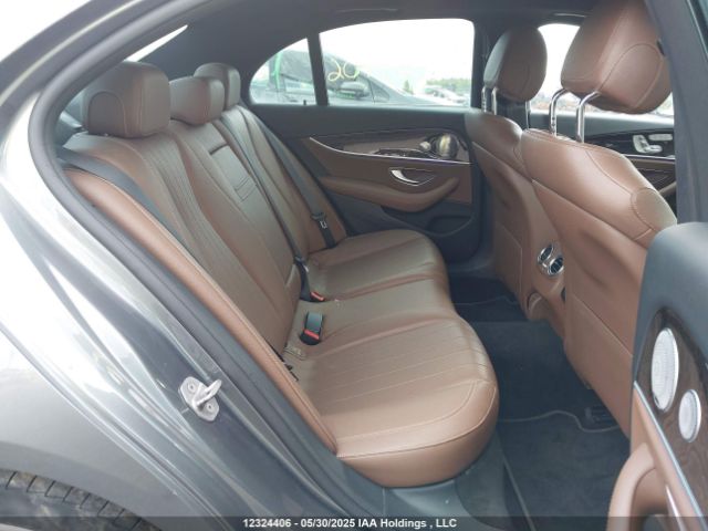 WDDZF4KB1HA127461 Mercedes-Benz E 300 4matic