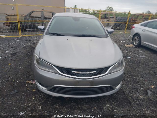 1C3CCCAB9FN548875 Chrysler 2015