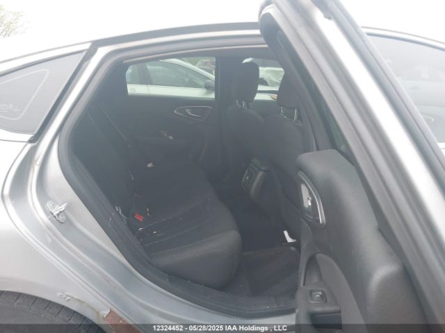 1C3CCCAB9FN548875 Chrysler 2015