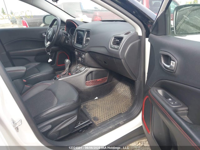 3C4NJDDB4JT493613 Jeep Compass Trailhawk
