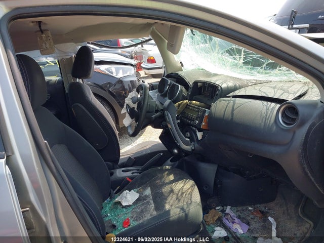 3N1CN7AP8EL823999 Nissan 2014