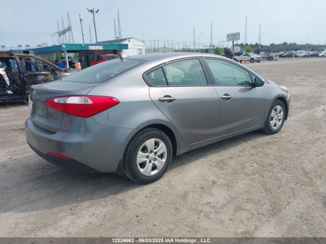 KNAFK4A61F5290806 KIA FORTE LX
