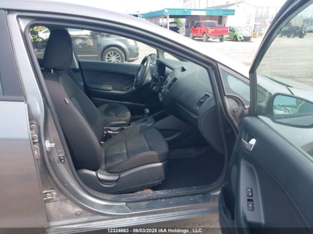 KNAFK4A61F5290806 KIA FORTE LX
