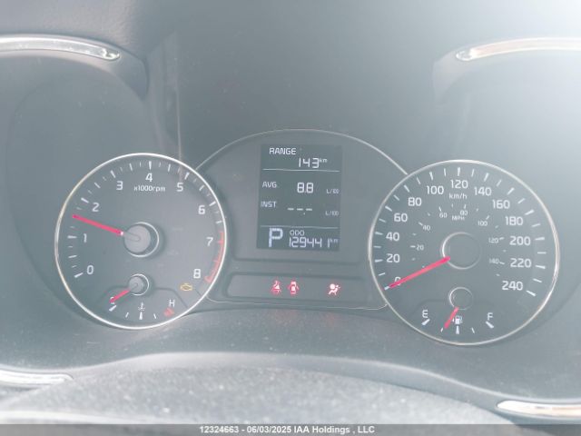 KNAFK4A61F5290806 KIA FORTE LX