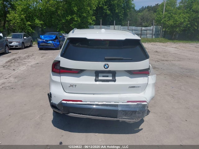 WBX73EF02P5X96180 BMW X1