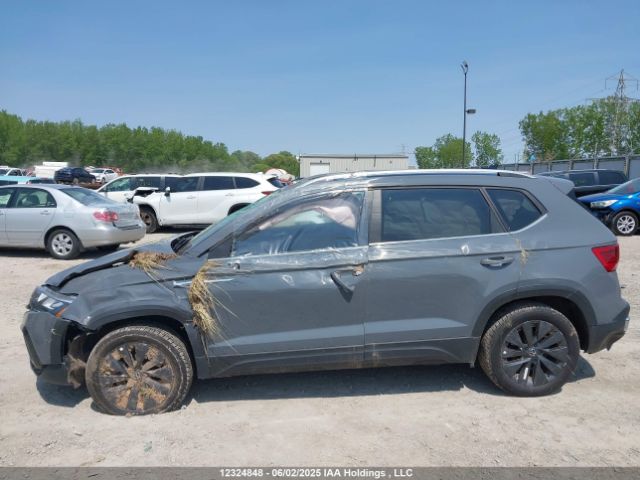 3VVSX7B25RM013771 Volkswagen tsi