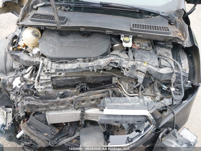 1FMCU9G90HUA17083 Ford ESCAPE SE