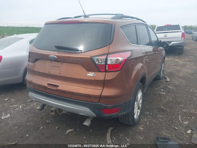 1FMCU9G91HUB16642 Ford 2017