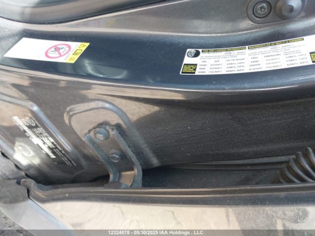 2T3ZFREV8JW425655 Toyota RAV4 LE