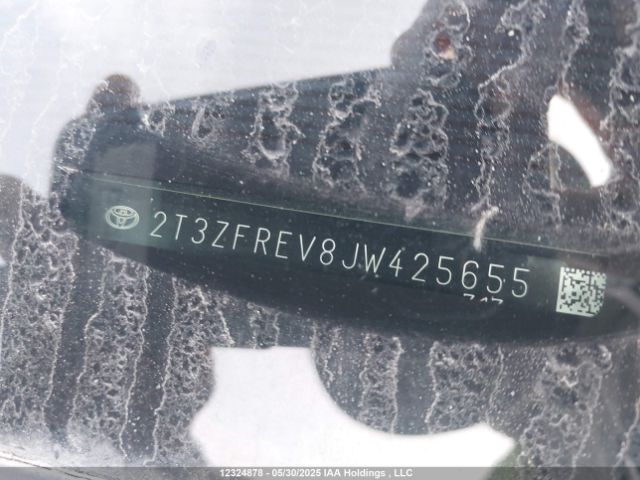 2T3ZFREV8JW425655 Toyota RAV4 LE