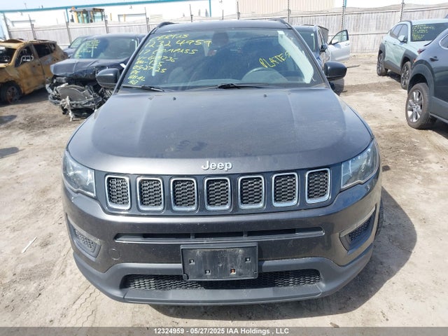 3C4NJCAB1HT669736 Jeep 2017