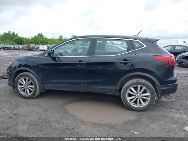 JN1BJ1CR1JW262200 Nissan 2018