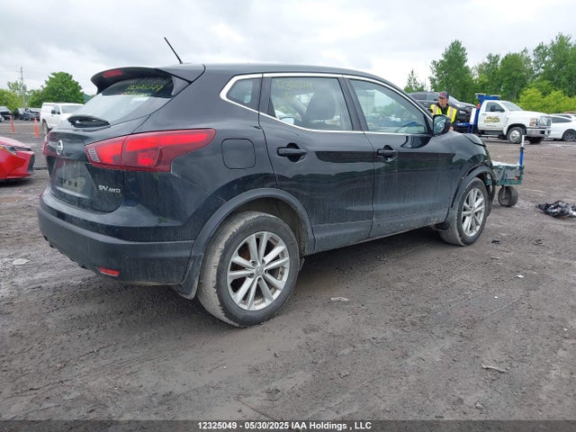 JN1BJ1CR1JW262200 Nissan 2018