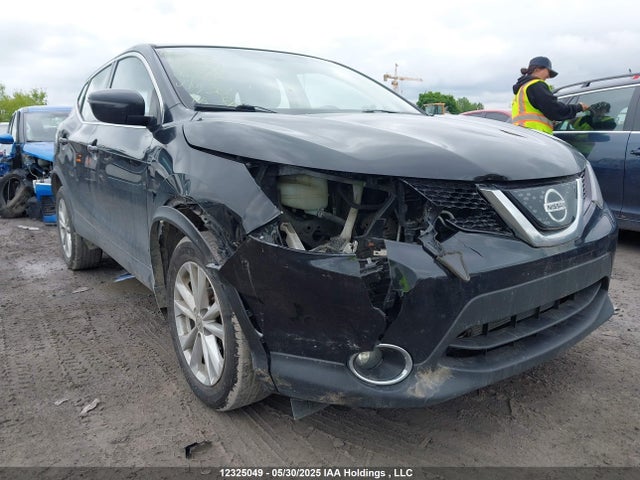 JN1BJ1CR1JW262200 Nissan 2018