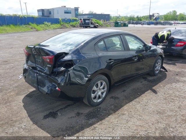 JM1BN1U77J1184596 Mazda pe