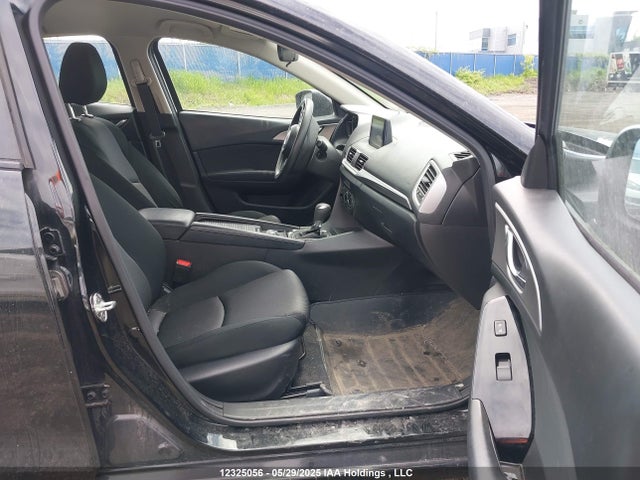 JM1BN1U77J1184596 Mazda pe