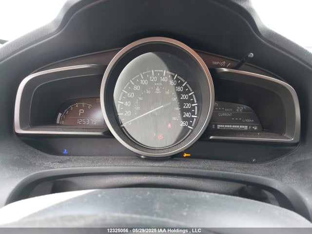 JM1BN1U77J1184596 Mazda pe