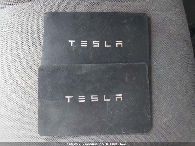 7SAYGDEF3NF461983 Tesla Model Y Performance