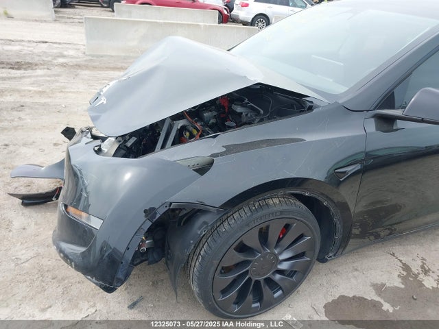 7SAYGDEF3NF461983 Tesla Model Y Performance