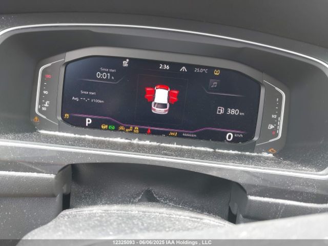 3VV4B7AX8RM153656 Volkswagen tsi