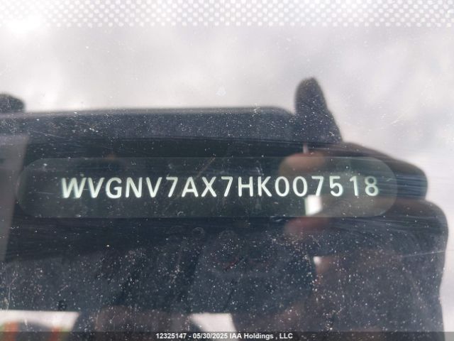 WVGNV7AX7HK007518 Volkswagen Tiguan