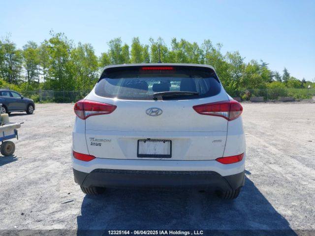 KM8J2CA41HU548820 Hyundai TUCSON SE