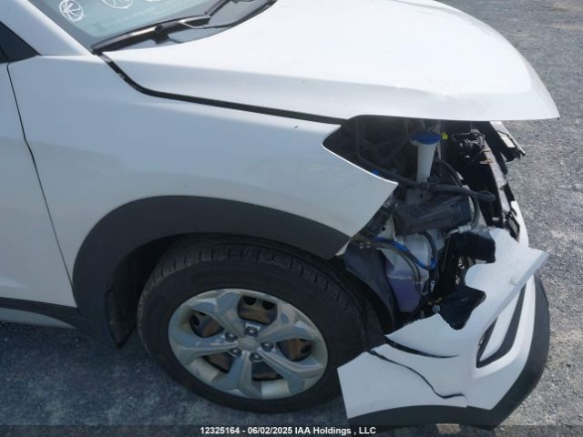 KM8J2CA41HU548820 Hyundai TUCSON SE