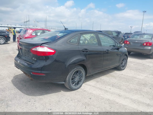 3FADP4AJXFM197573 Ford 2015
