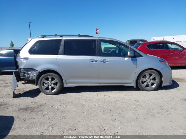 5TDXK3DC4FS551939 Toyota Sienna Se 8 Passenger