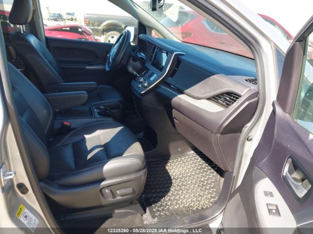 5TDXK3DC4FS551939 Toyota Sienna Se 8 Passenger