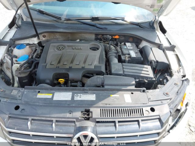 1VWBN7A39EC106106 Volkswagen Passat