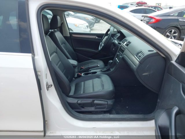 1VWBN7A39EC106106 Volkswagen Passat
