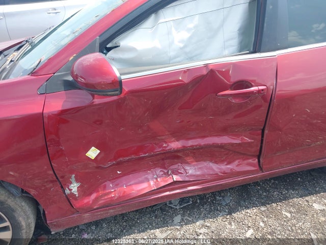 3N1AB8CV2NY231261 Nissan Sentra